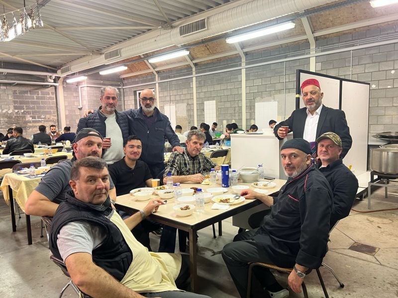 Genk Şubesi Kuran Kursu Yararına İftar Programı